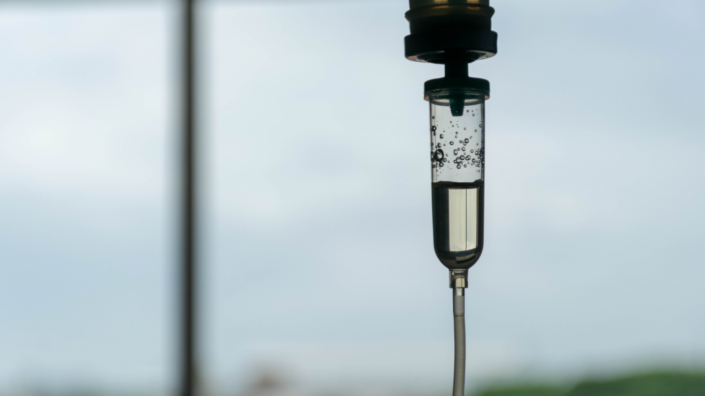 iv cocktail to help with hangover recovery, sports injury, illness, stress and aging